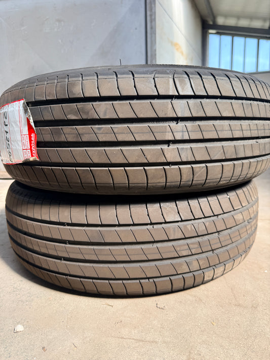 185/65/15 - Estive - Michelin - DOT 2024 - Usato
