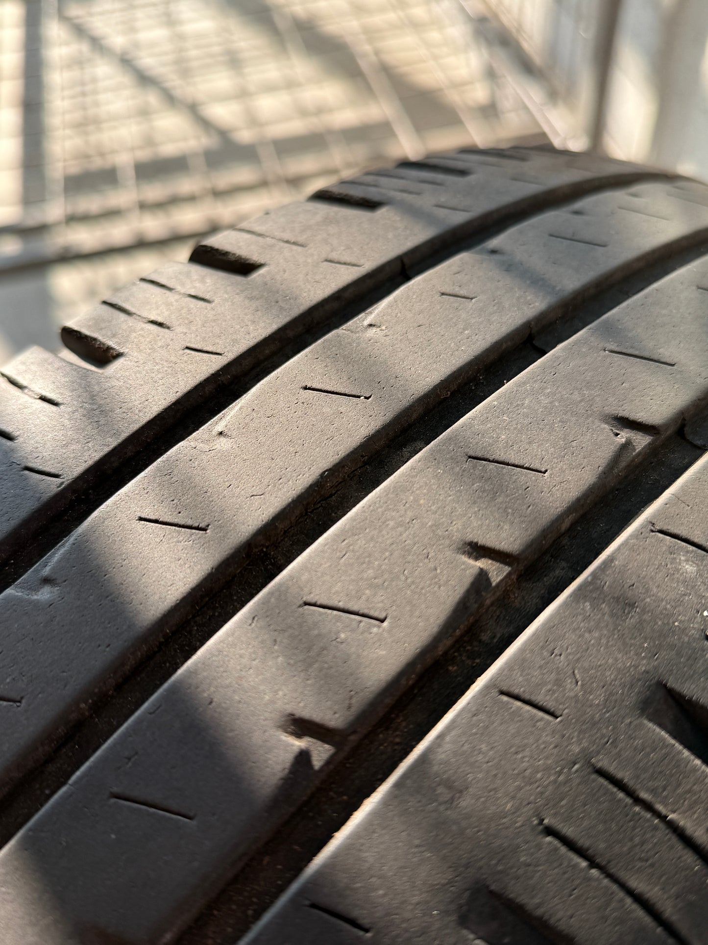 215/70/15C - Estive - Hankook - DOT 2024 - Usato