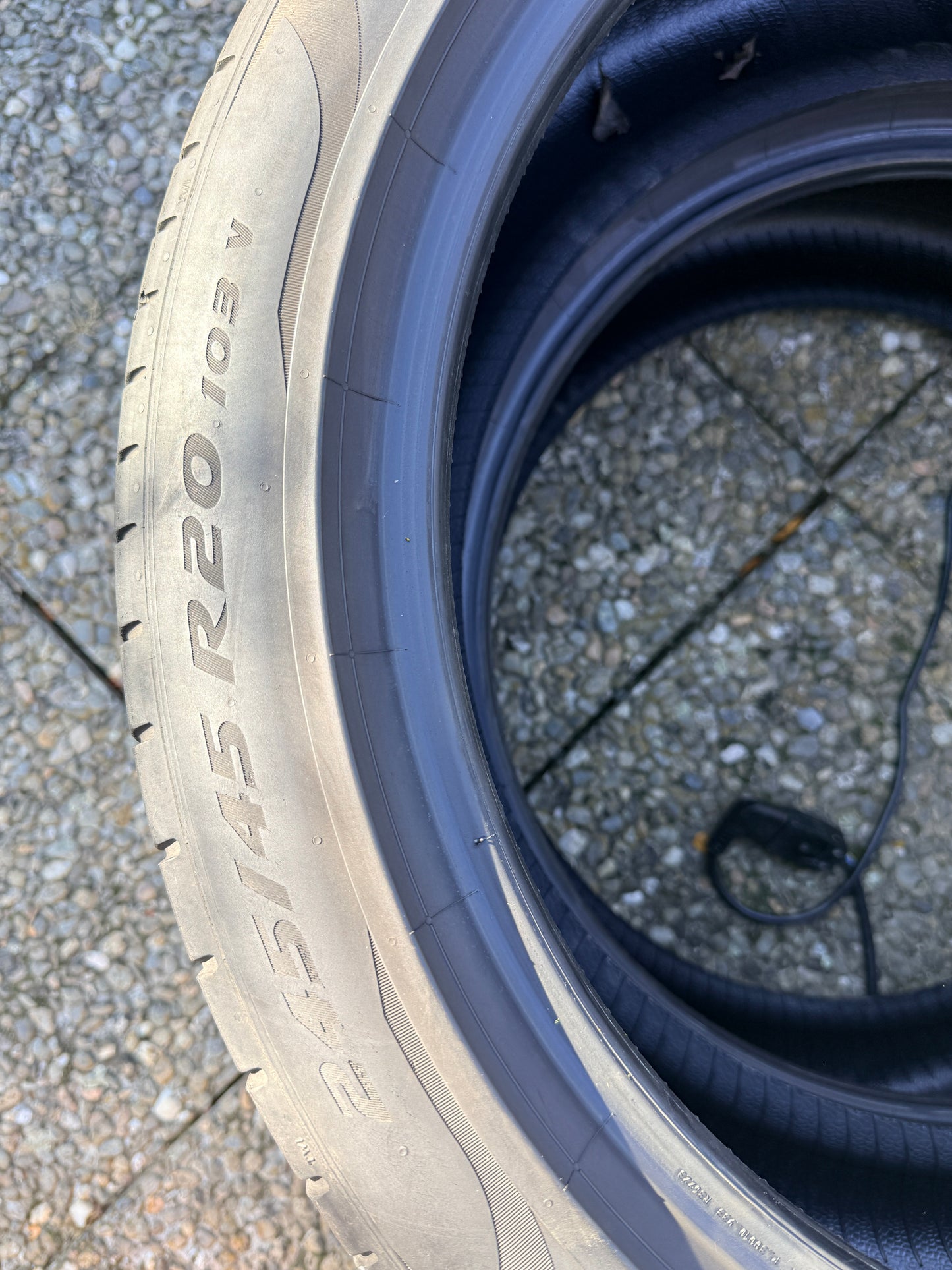 245/45/20- Estive - Pirelli - DOT 2018 - Usato