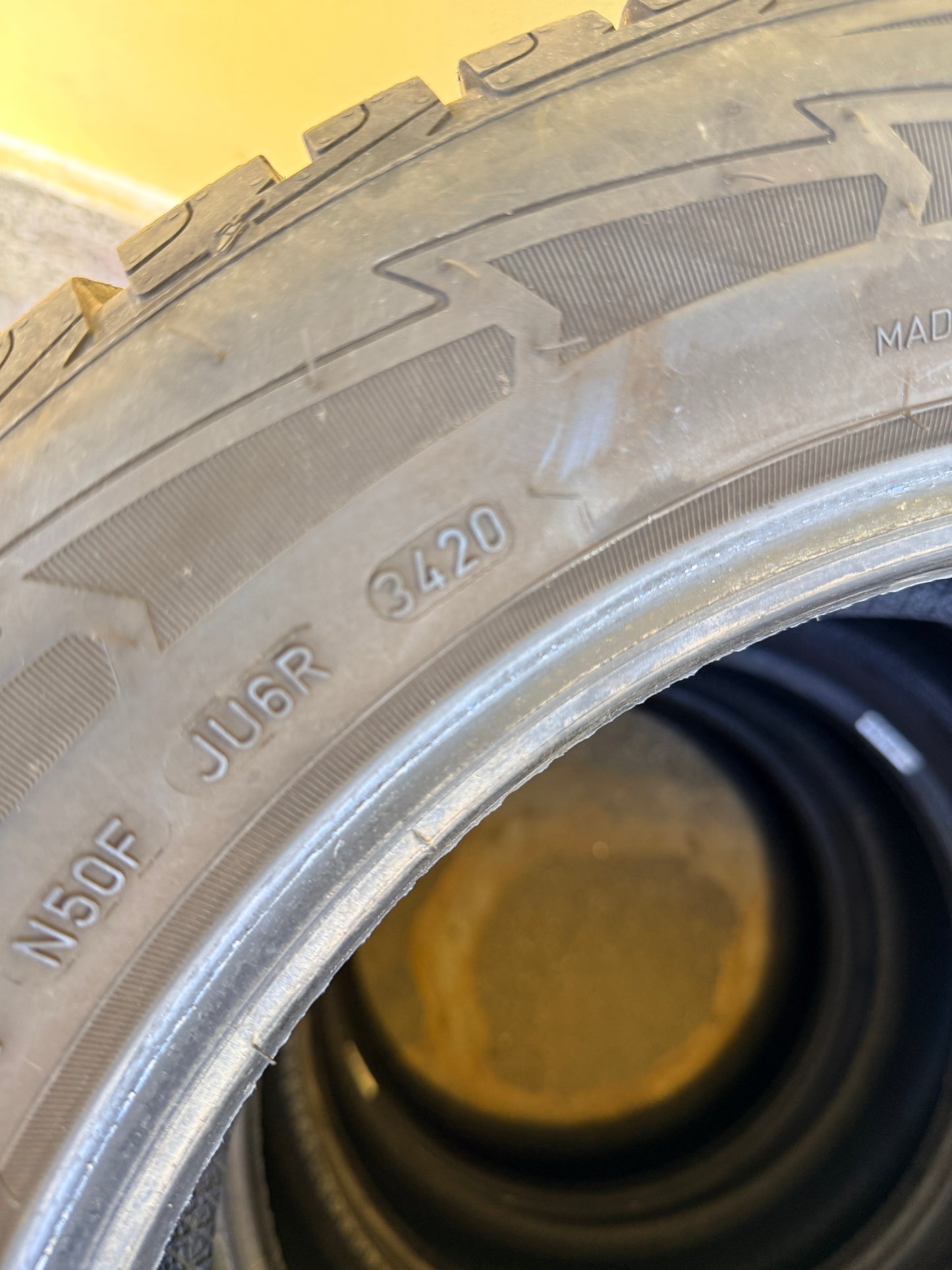 205/55/16-Invernali-Goodyear-DOT 2020-Usato