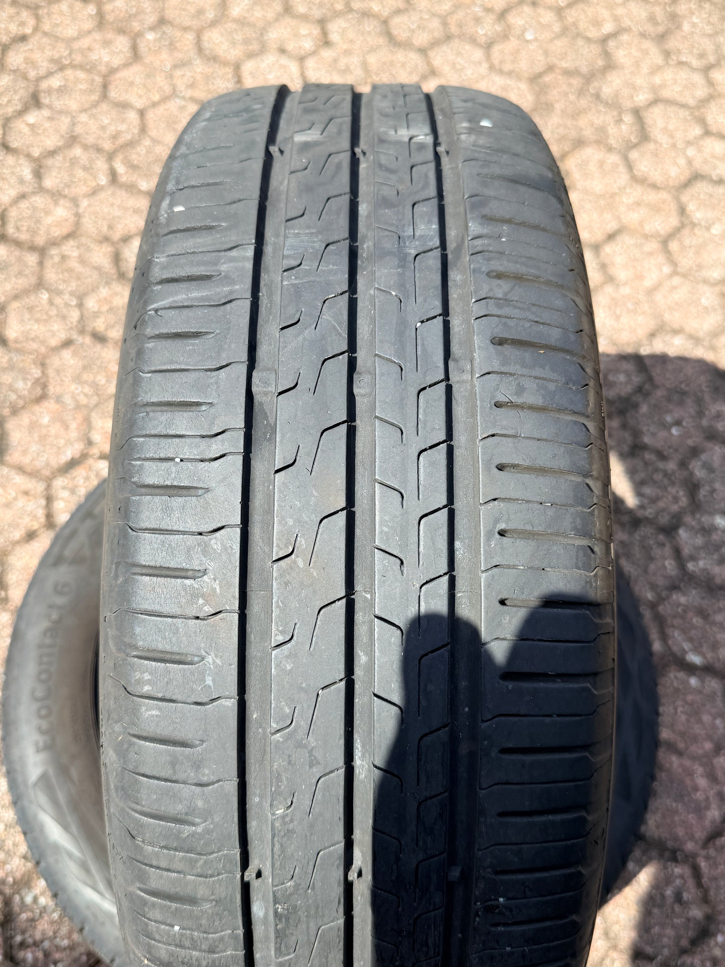 185/55/15 - Estive - Continental - DOT 2021 - Usato
