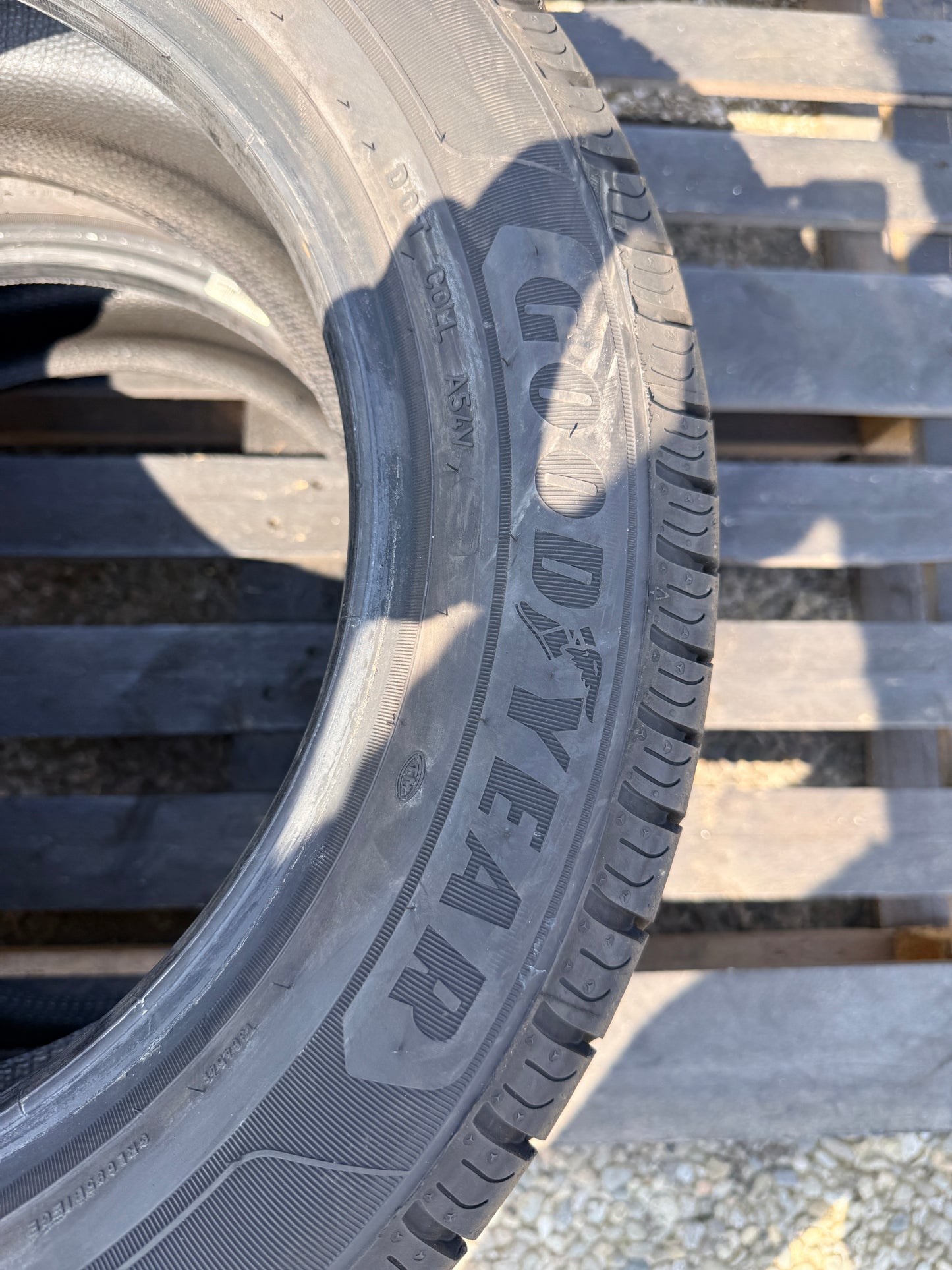 195/60/16C-Estive-Goodyear-DOT 2021-Usato