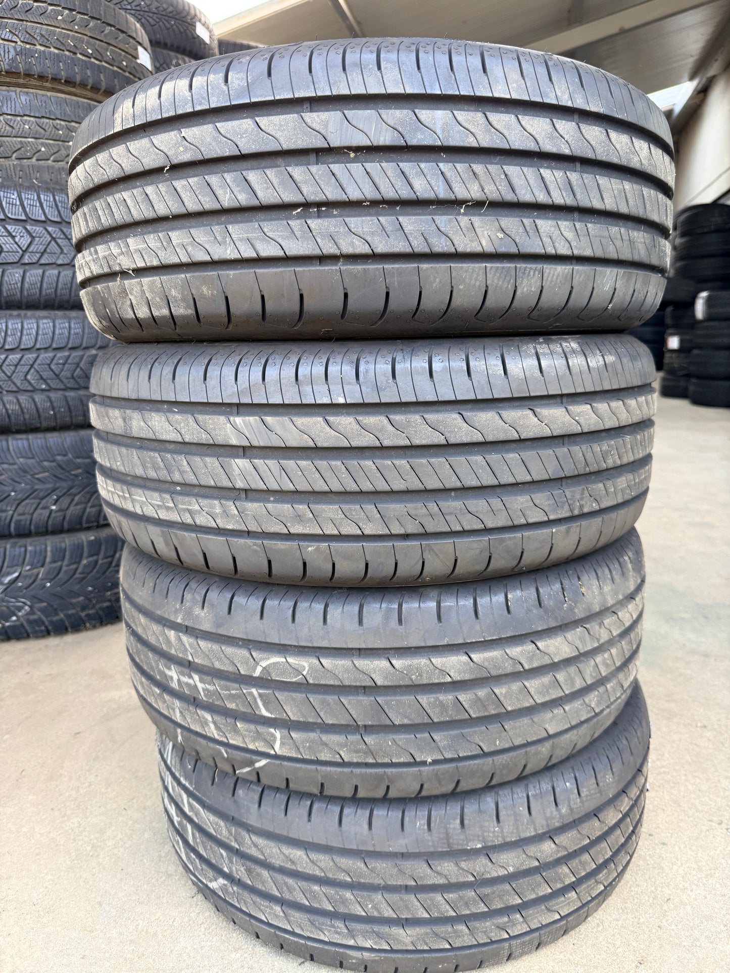 205/55/16 - Estive - Goodyear - DOT 2024 - Usato