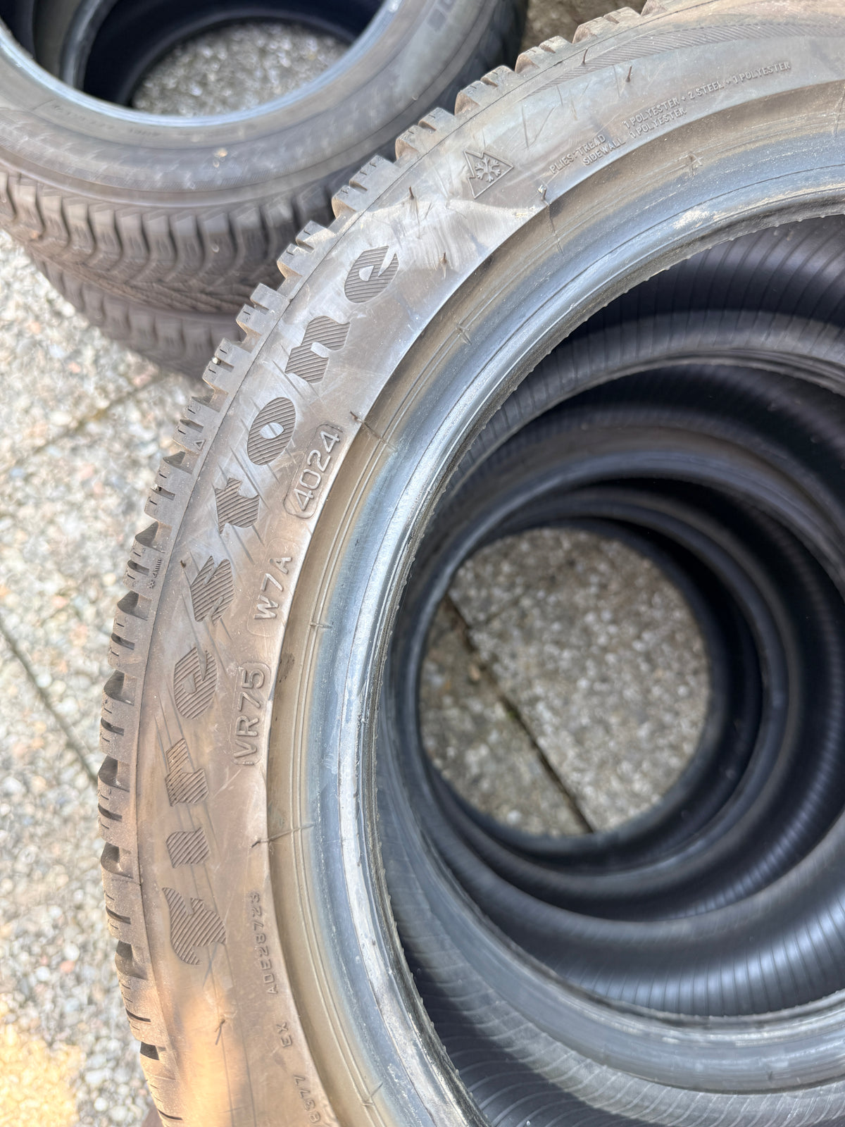 215/45/16 - Invernali - Firestone - DOT 2024 - Usato