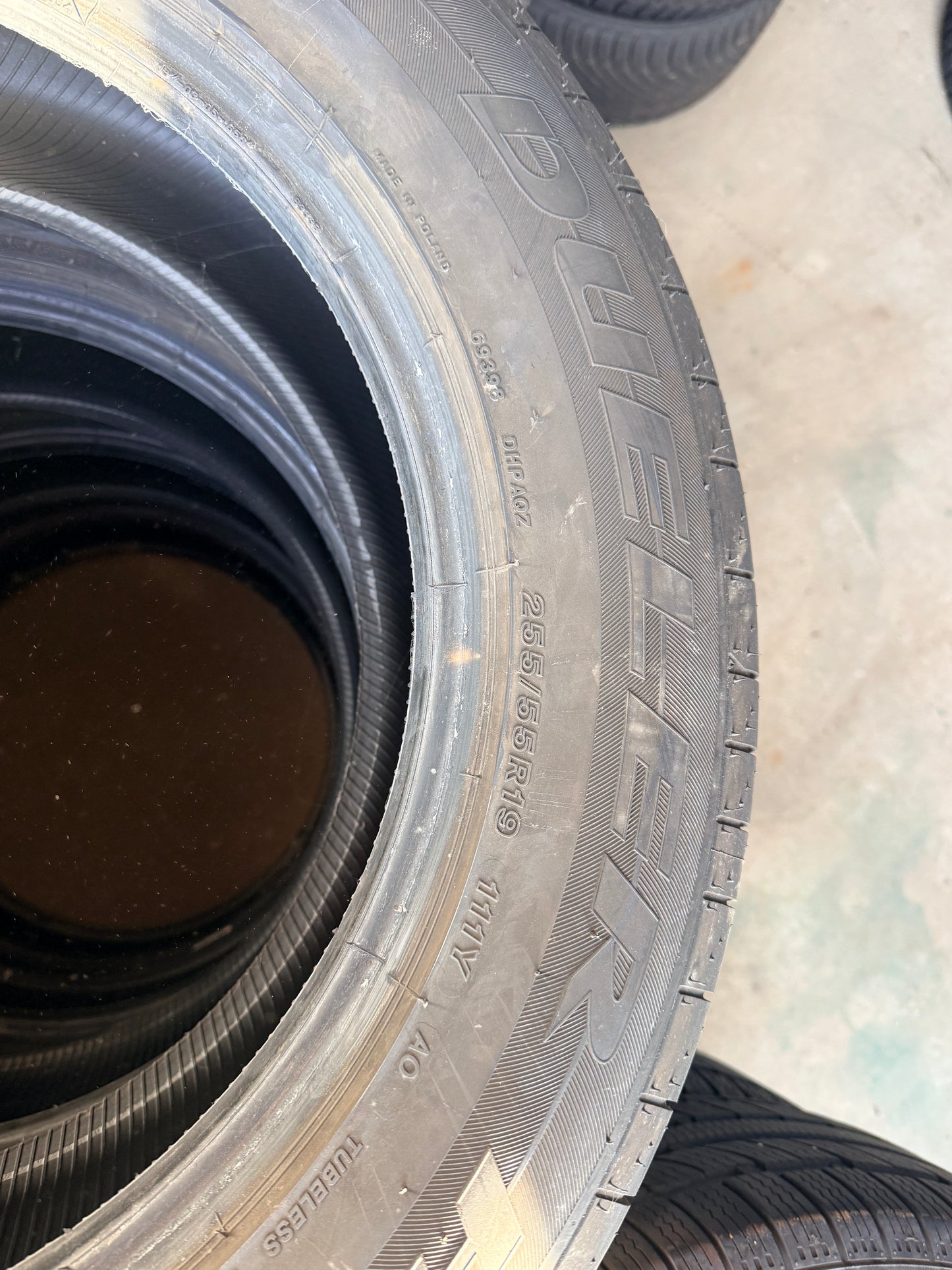 255/55/19 - Estive - Bridgestone - DOT 2019 - Usato