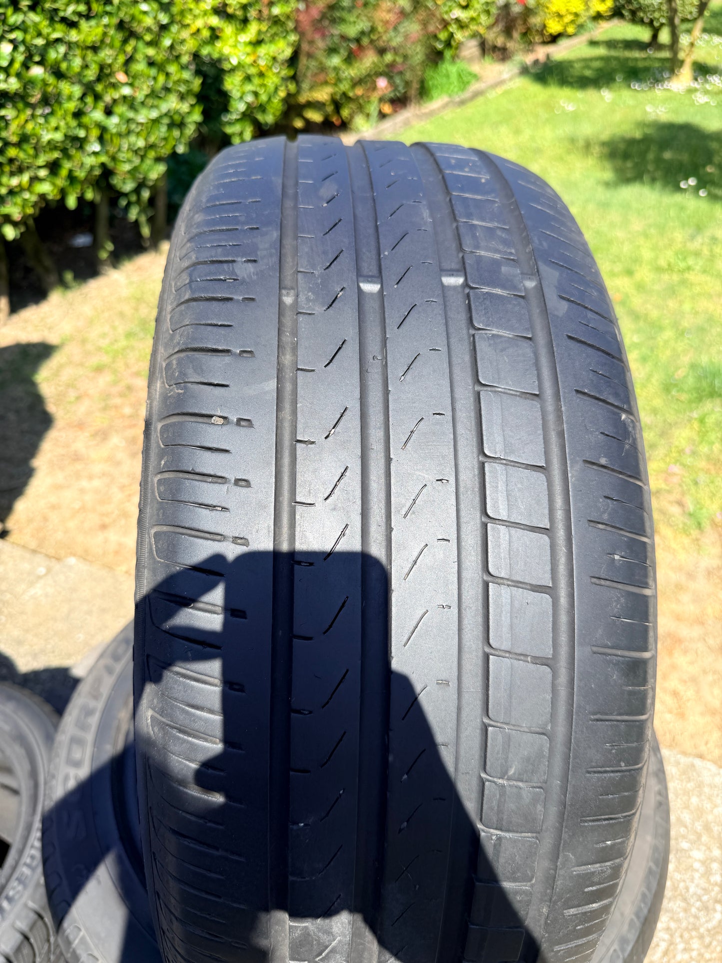 255/45/19-Estive - Pirelli - DOT 2019 - Usato