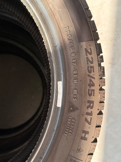 225/45/17 - Invernali - Continental - DOT 2022 - Usato