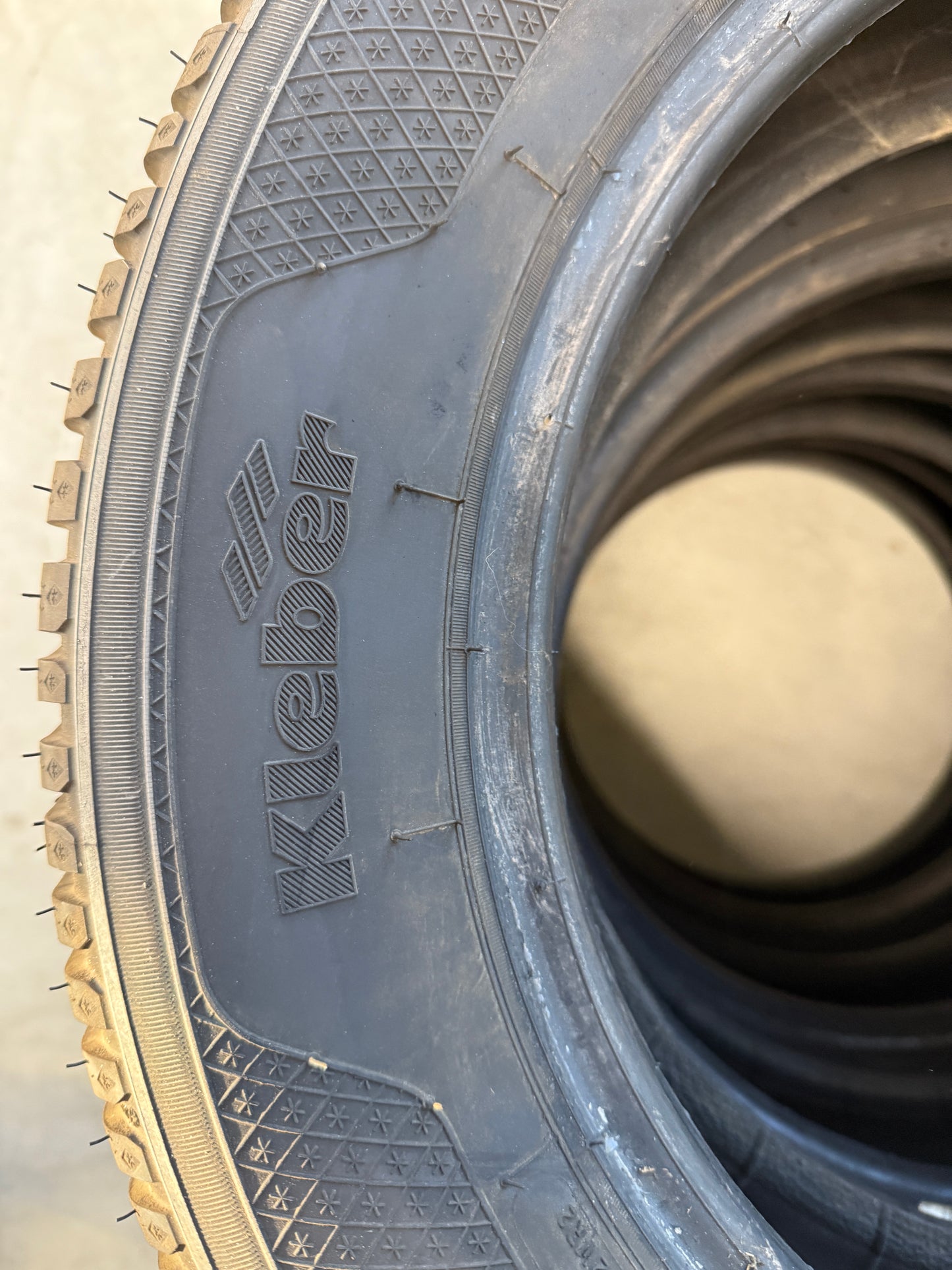 185/65/15 - Invernali - Kleber - DOT 2021 - Usato