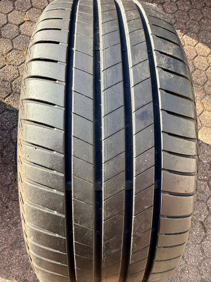 225/45/18 - Estive - Bridgestone - DOT 2020 - Usato