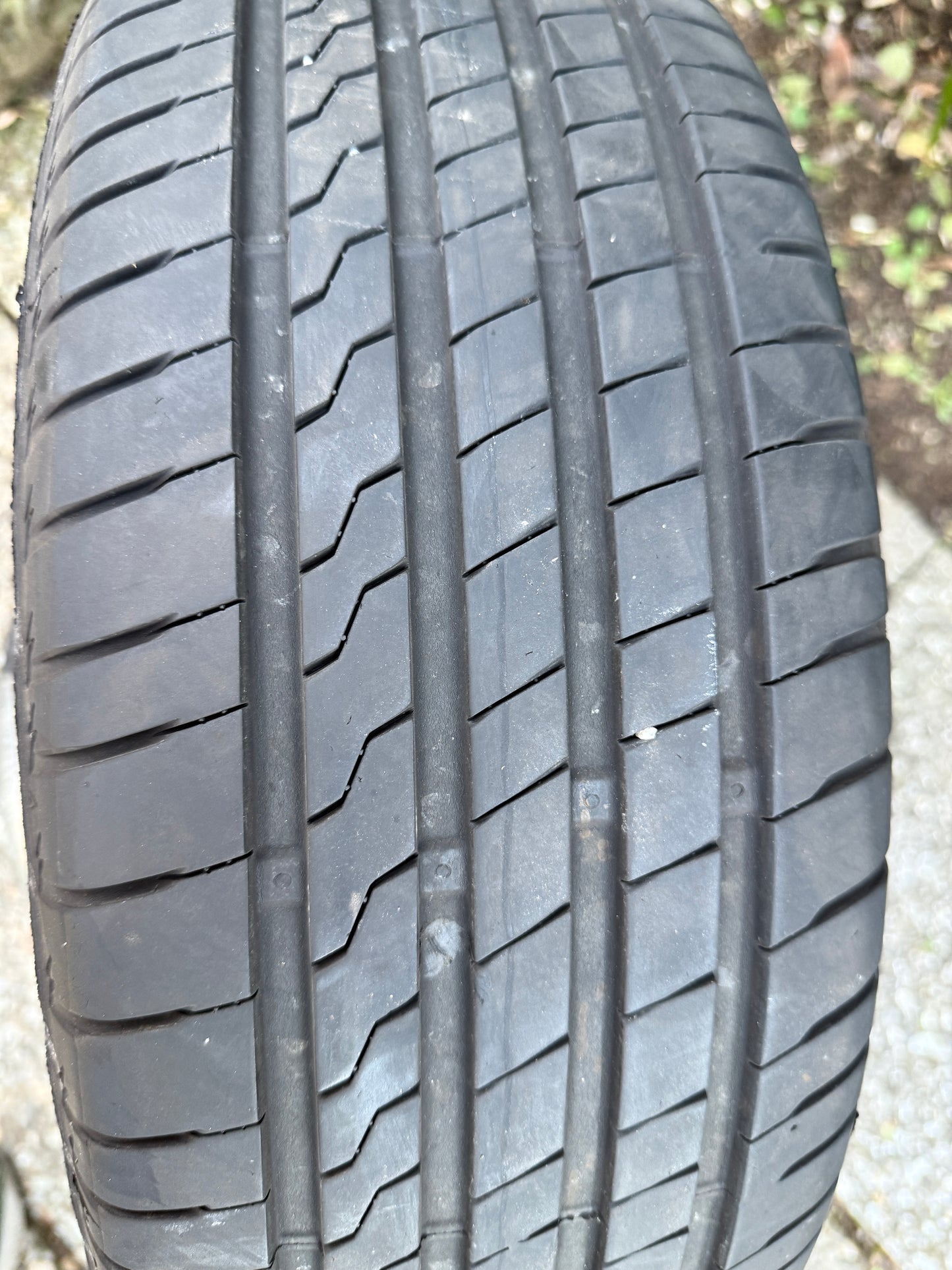 205/60/16 - Estive - Firestone - DOT 2023- Usato