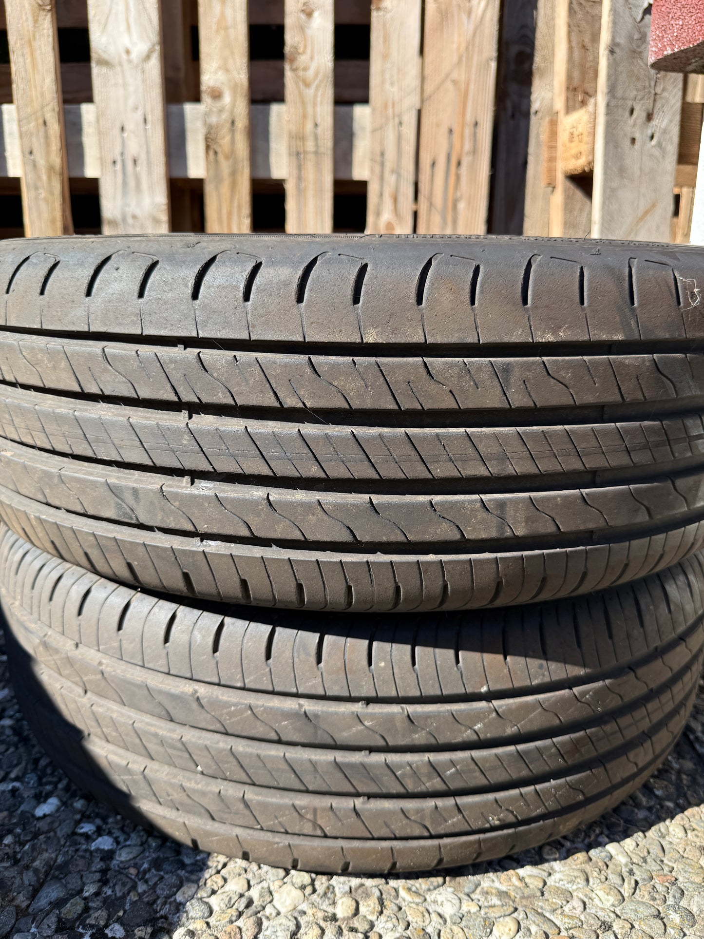 205/55/19 - Estive - Goodyear - DOT 2023/2025 - Usato