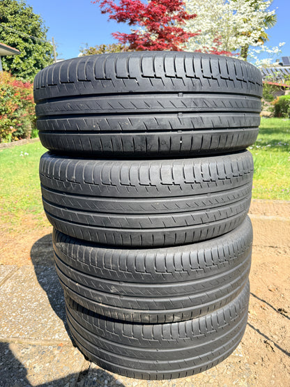 215/55/18 - Estive - Continental - DOT 2019 - Usato