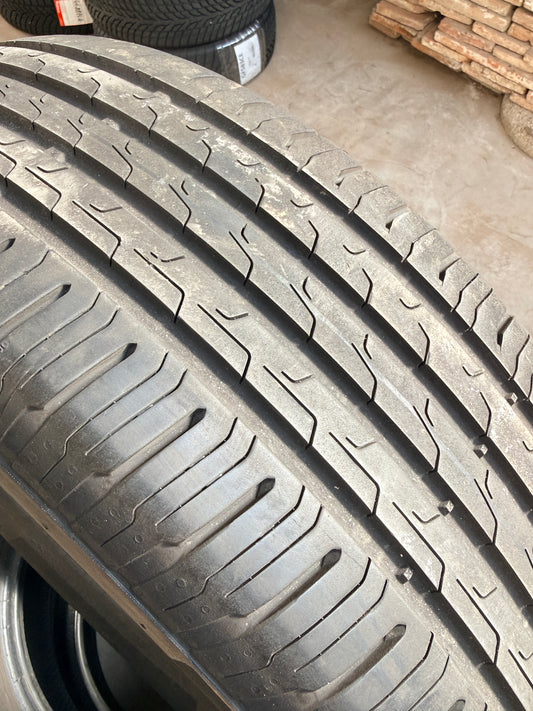 215/65/17 - Estive - Continental - DOT 2023 - Usato