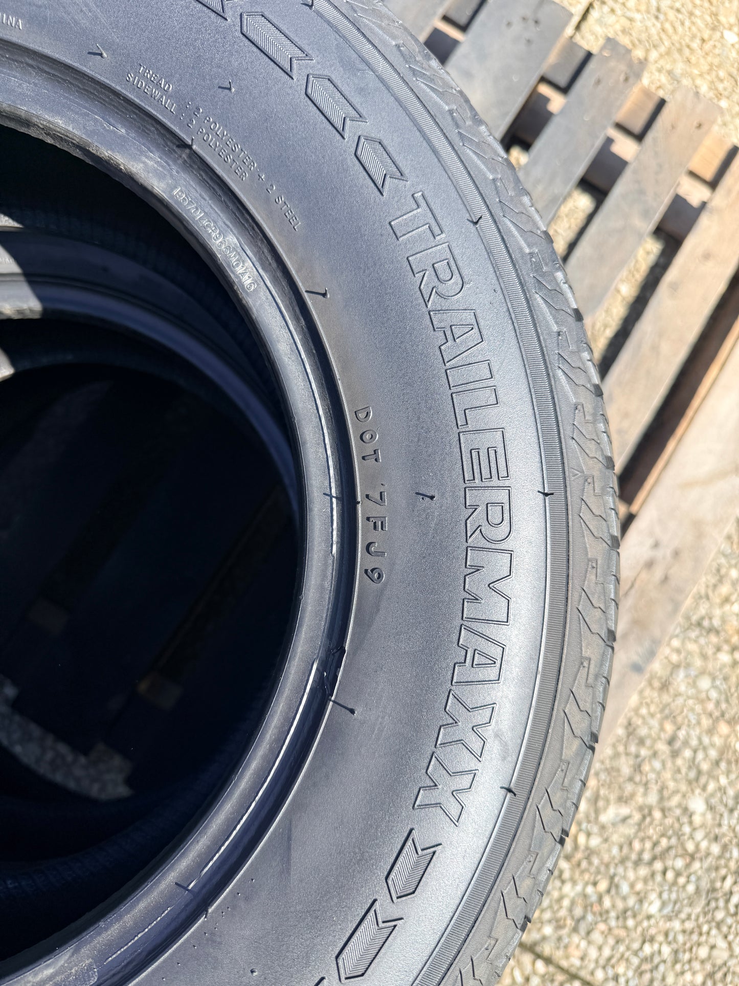 195/70/14 - Estive - TrailerMaxx - DOT 2017 - Usato