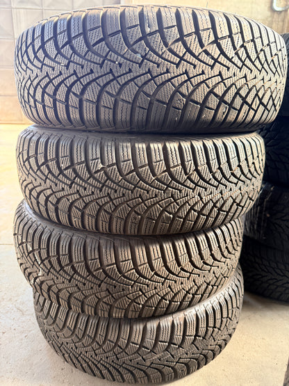 205/60/16 - Invernali - Goodyear - DOT 2020 - Usato