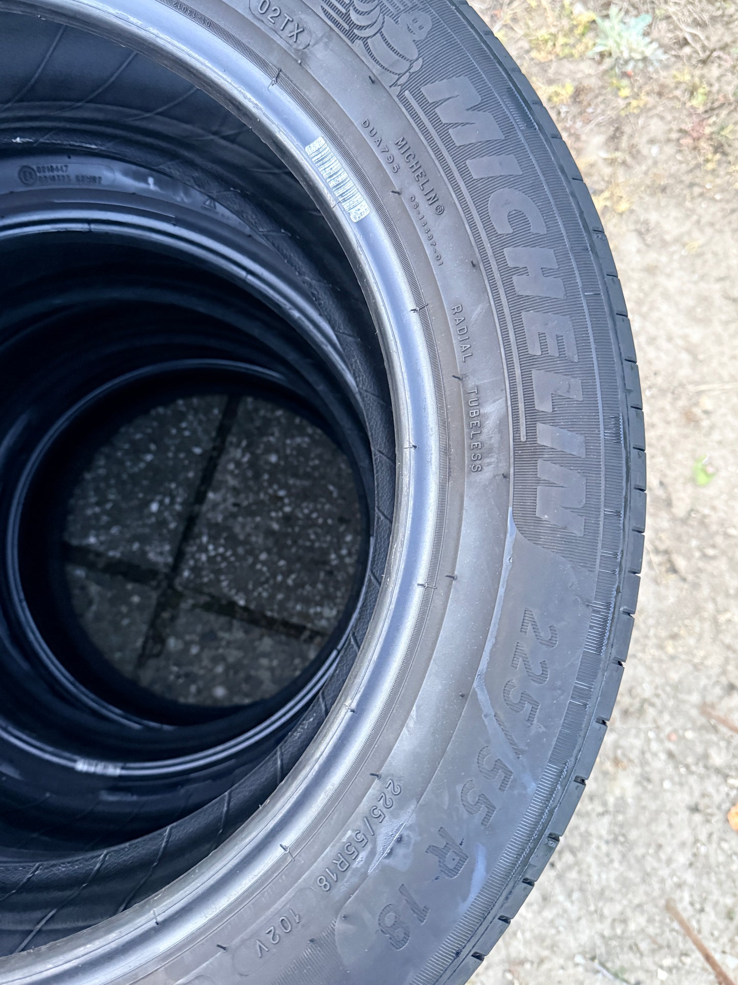 225/55/18-Estive-Michelin - DOT 2019 - Usato