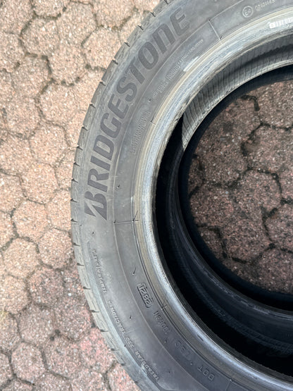 215/60/17 - Estive - Bridgestone - DOT 2021 - Usato