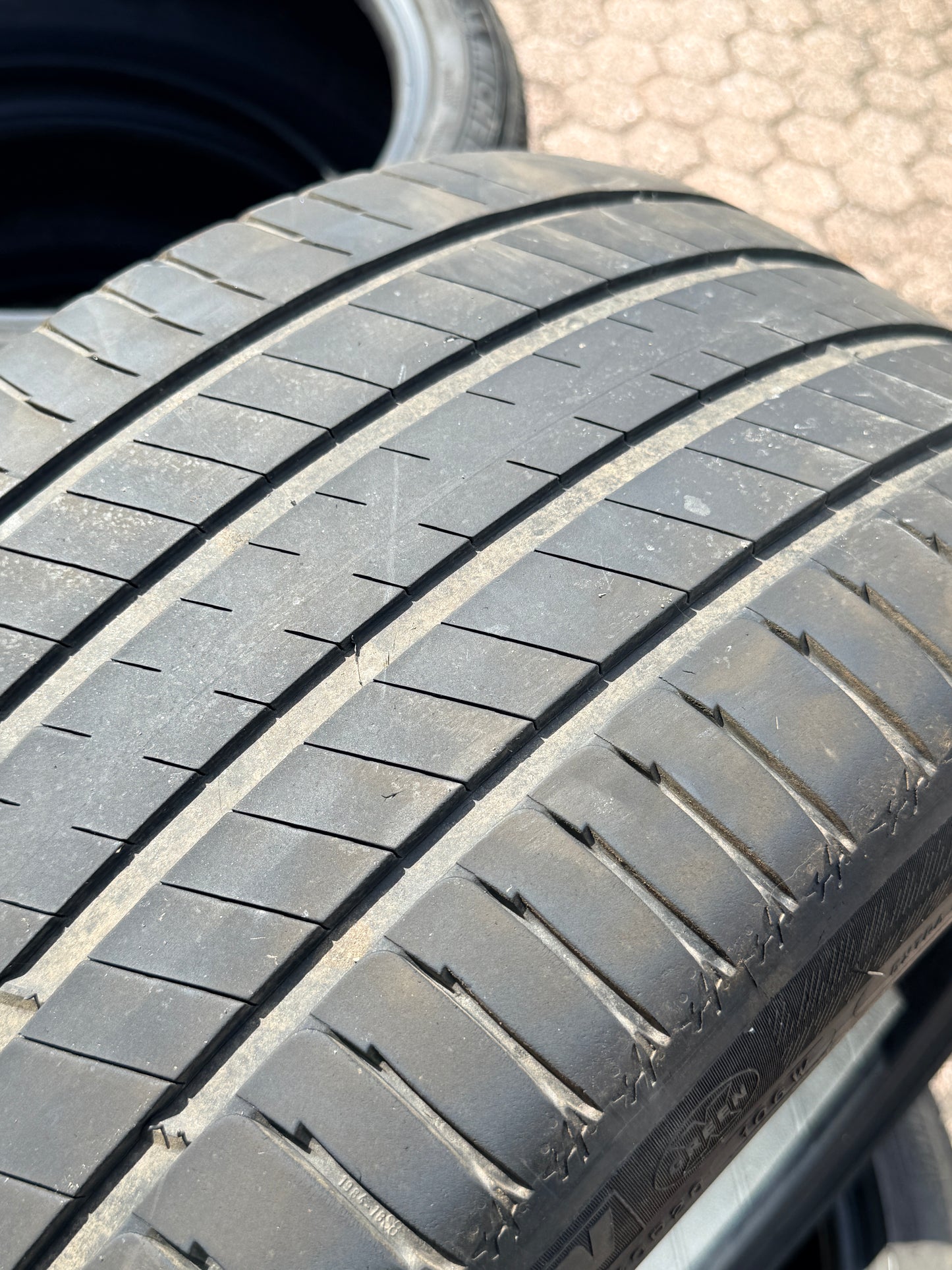 275/40/20-Estive-Michelin- DOT 2022- Usato