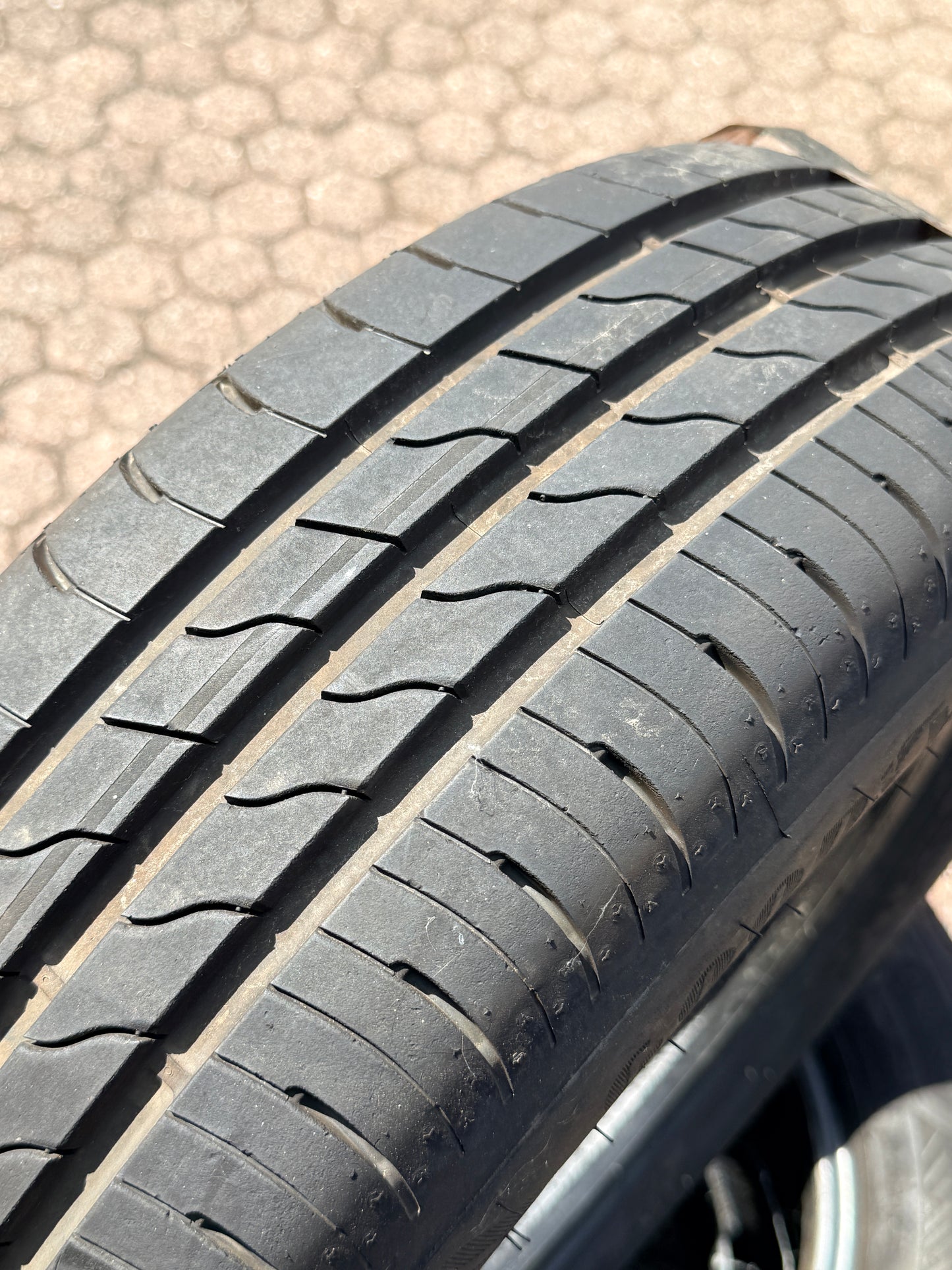 175/65/14 - Estive - Goodyear - DOT 2025 - Usato
