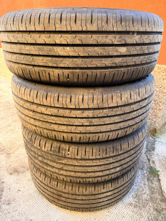 215/55/17 - Estive - Continental - DOT 2025 - Usato