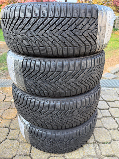 225/55/17 - Invernali - Pirelli - DOT 2022 - Usato