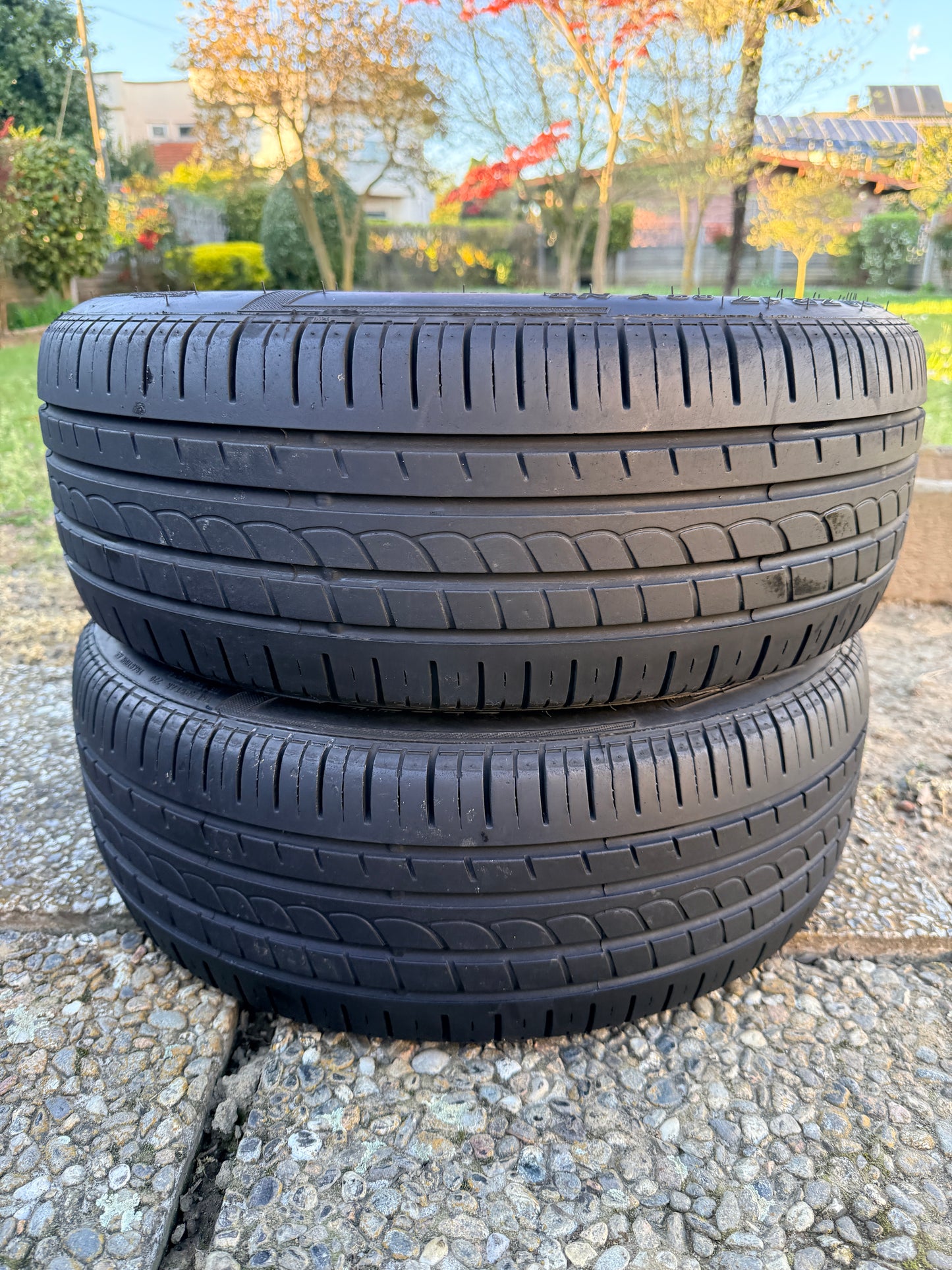 205/50/17- Estive - Pirelli - DOT 2016 - Usato