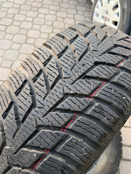 225/55/17C - Invernali - Nokian - DOT 2023 - Usato