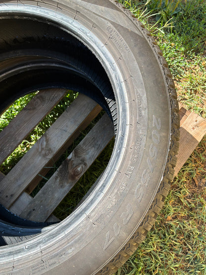 205/55/17 - 4 stagioni - Pirelli - DOT 2023 - Usato
