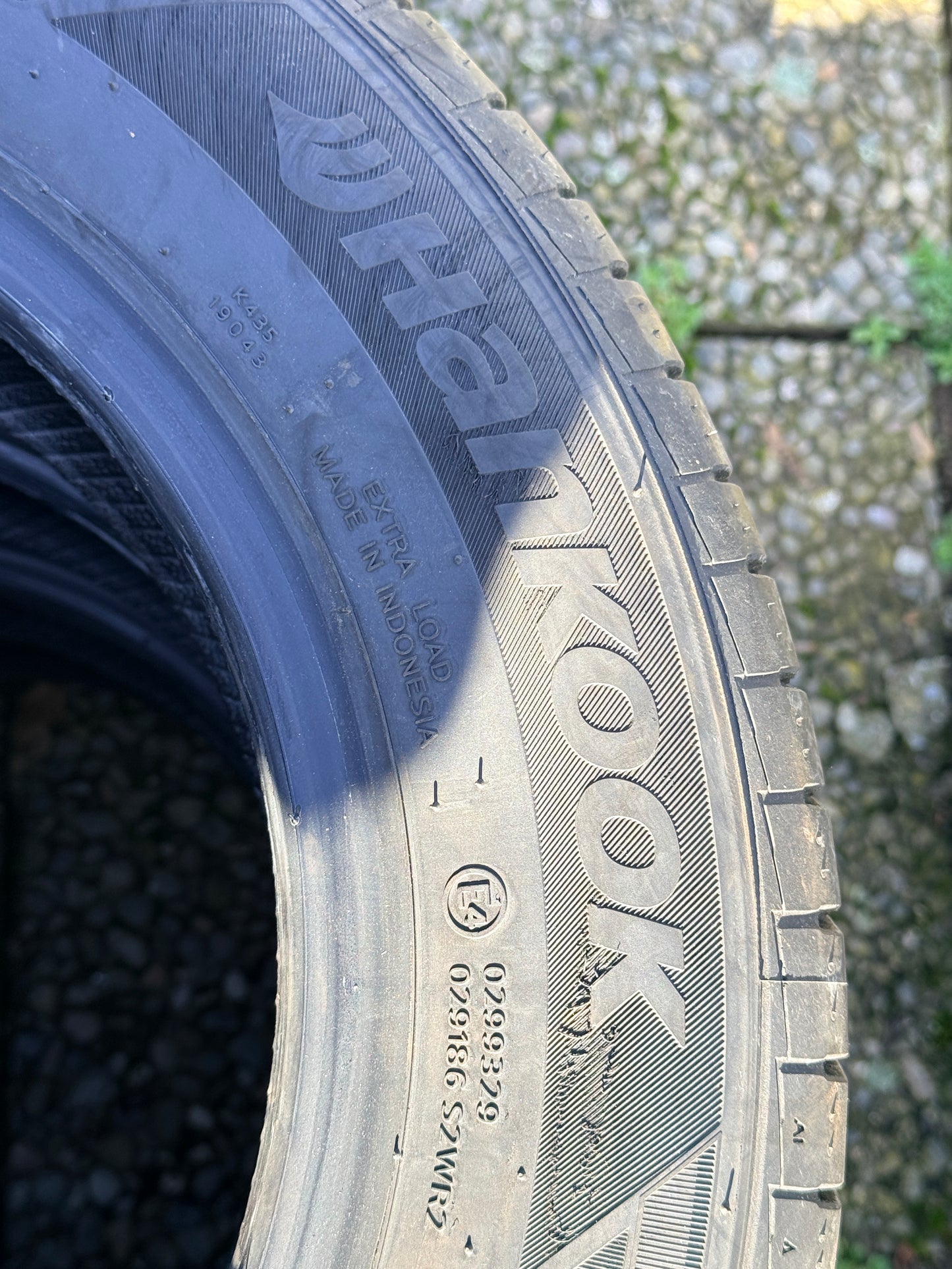 175/65/14 - Estive - Hankook - DOT 2025 - Usato
