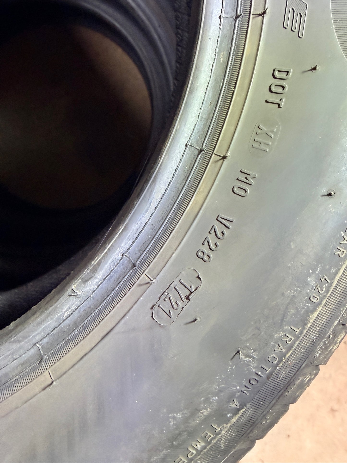 185/65/15 - Estive - Pirelli - DOT 2021-2023 - Usato
