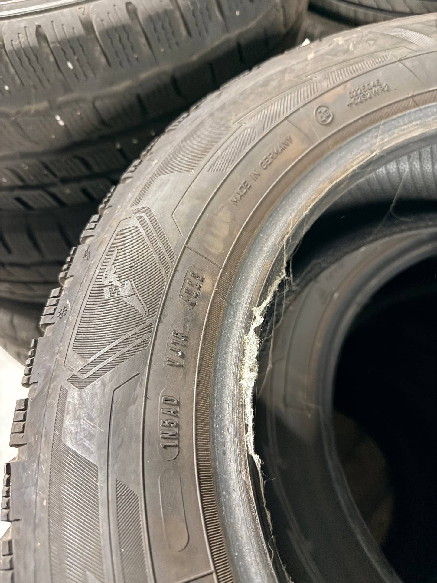 185/65/15 - Invernali - Goodyear - DOT 2023 - Usato