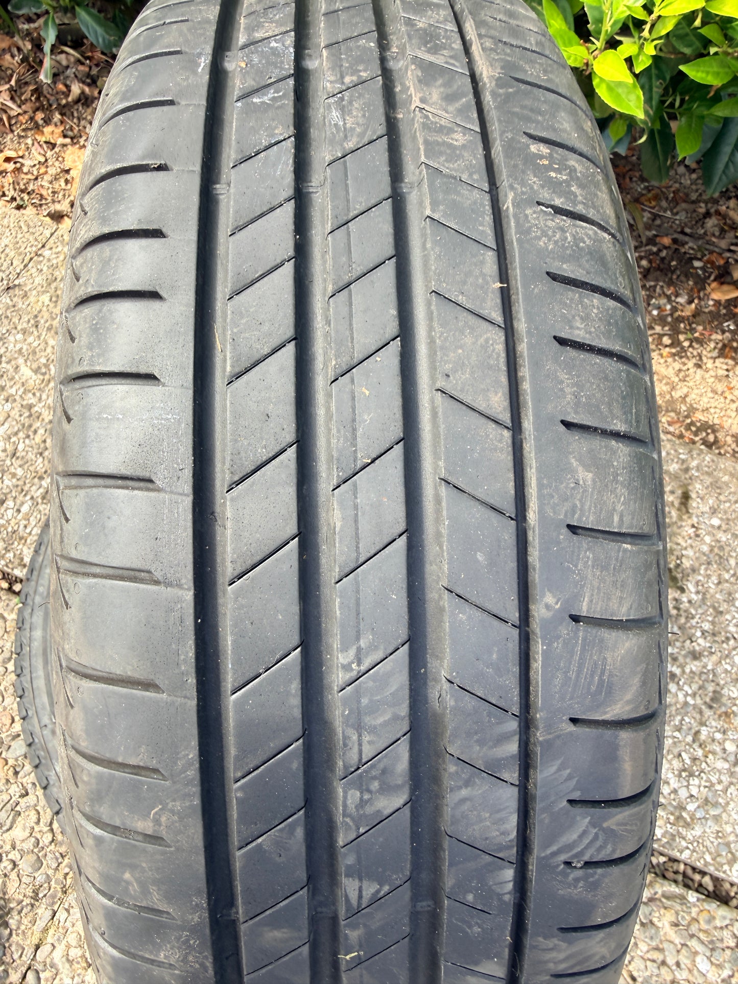 185/65/15 - Estive - Bridgestone - DOT 2021/2022 - Usato