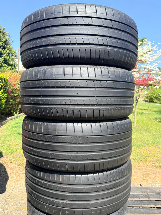 285/40/21 - Estive - Pirelli - DOT 2019 - Usato