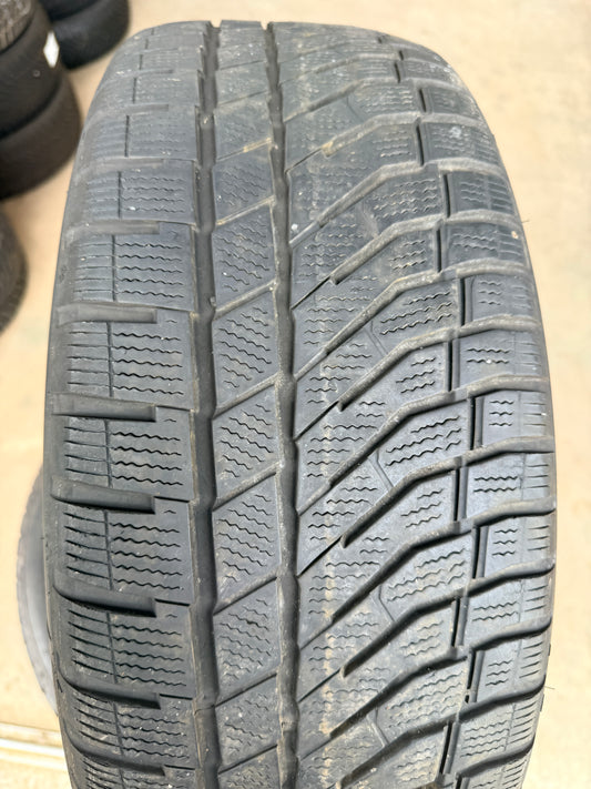 235/55/18 - Invernali - Falken - DOT 2023 - Usato