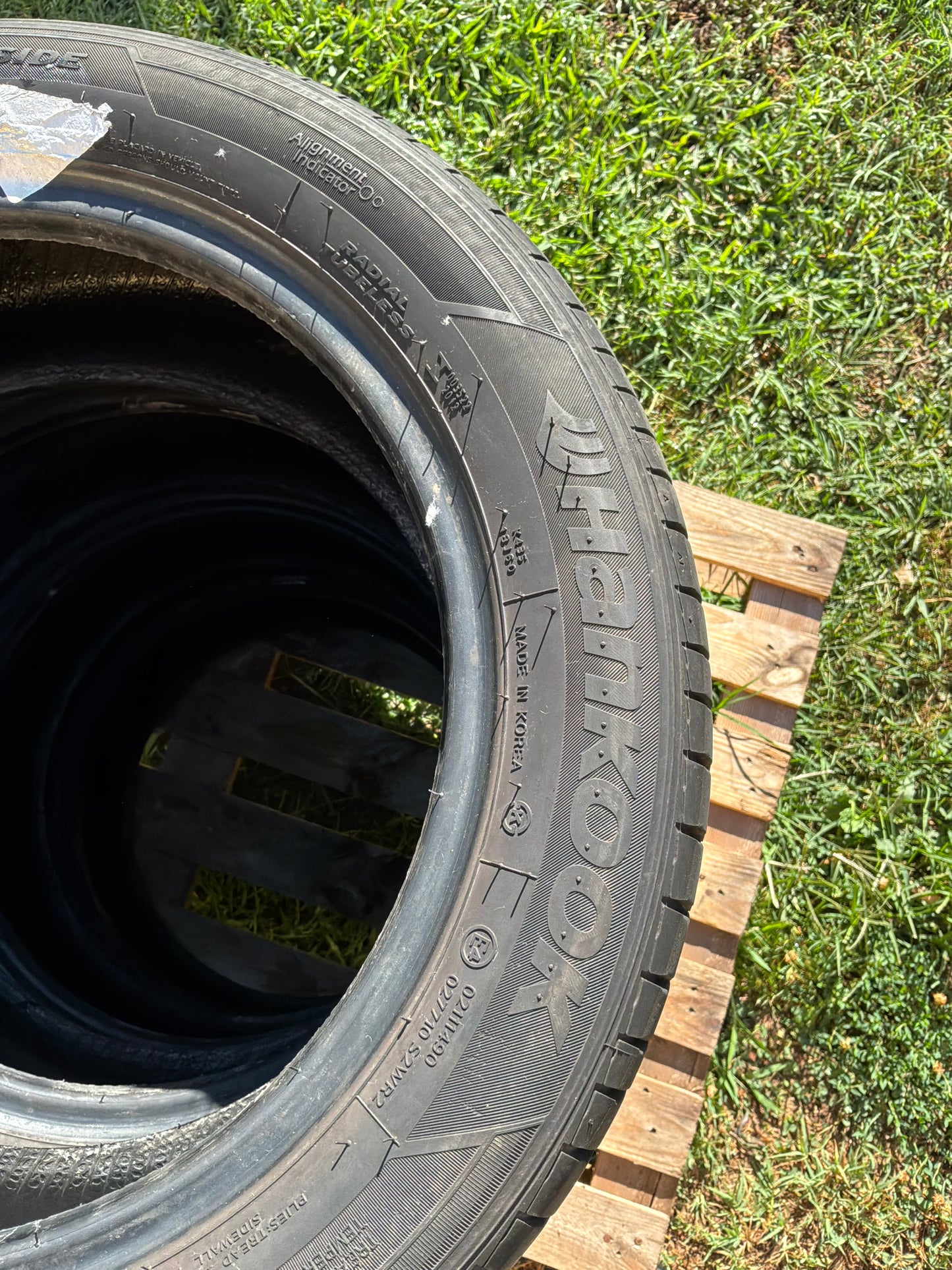 185/55/15 - Estive - Hankook - DOT 2021 - Usato