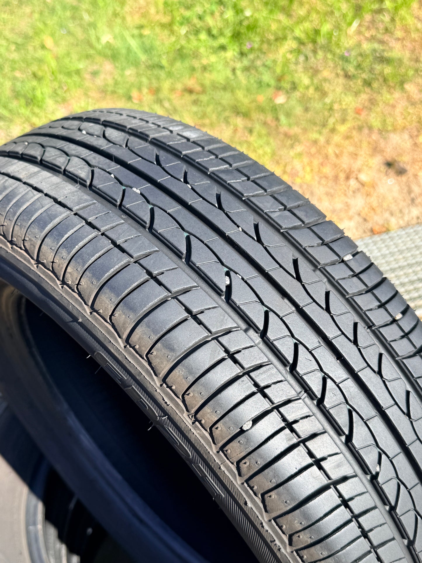 175/65/14 - Estive - Bridgestone - DOT 2015 - Usato