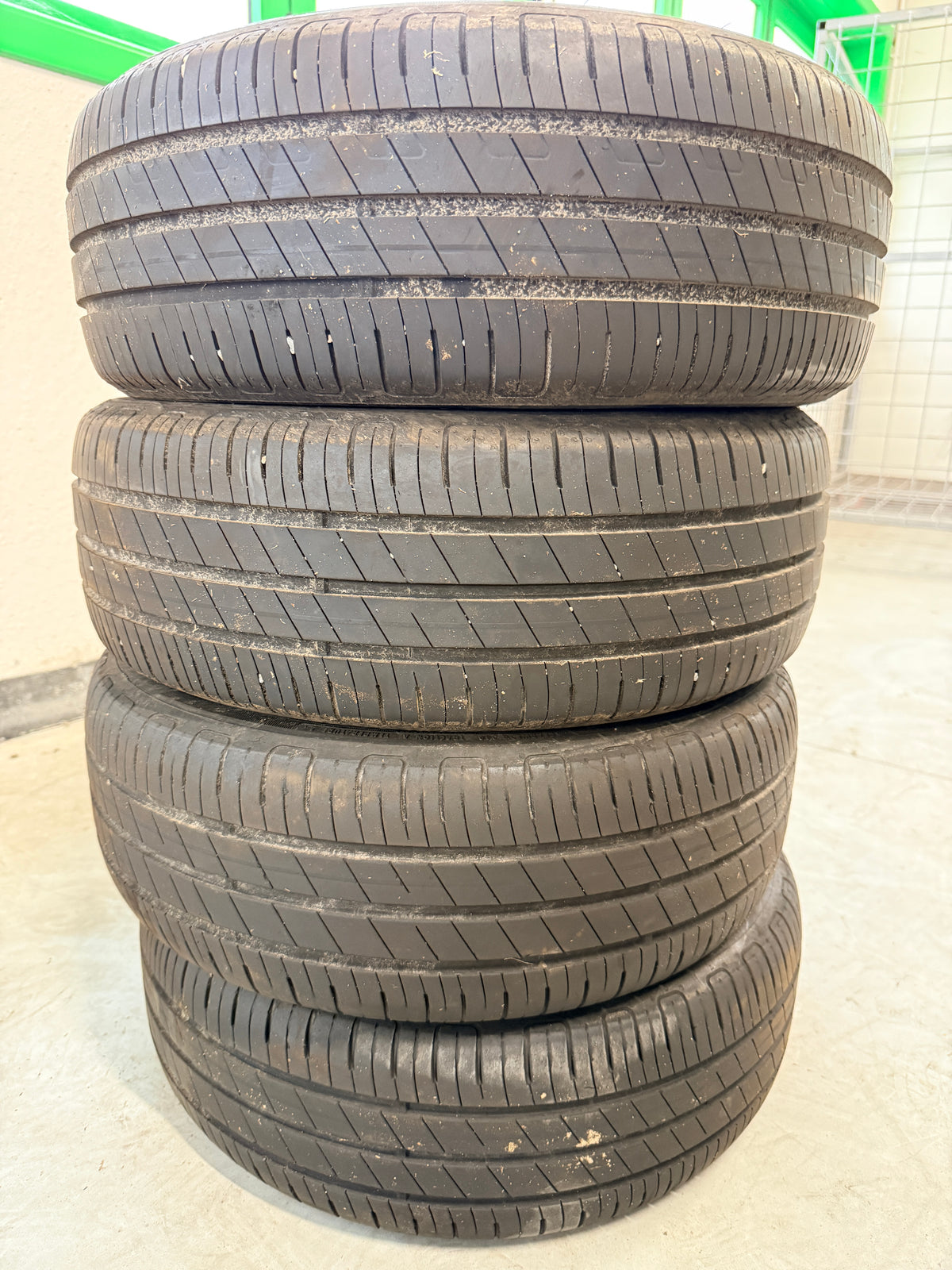 185/55/15 - Estive - Goodyear - DOT 2022 - Usato