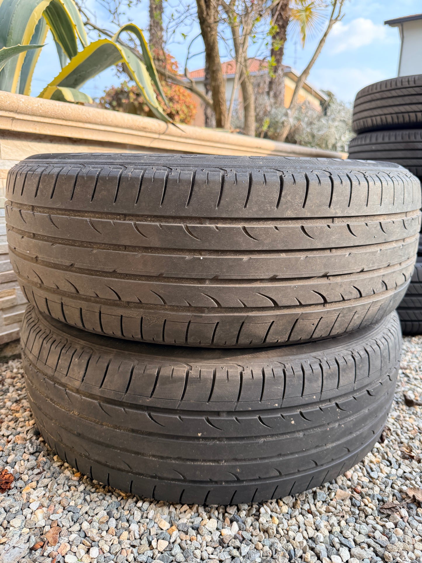 225/55/18- Estive- Bridgestone - DOT 2019 - Usato