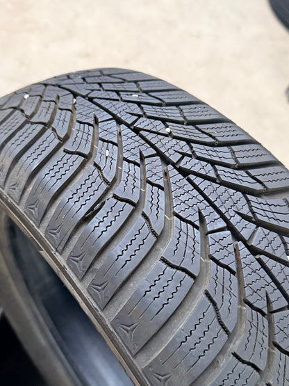 185/60/15 - Invernali - Kumho - DOT 2023 - Usato