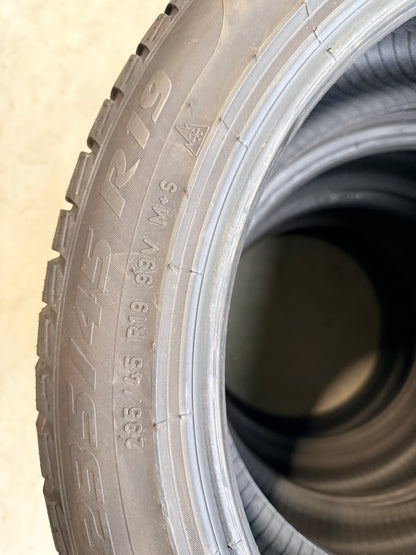 235/45/19 - Invernali - Pirelli - DOT 2023 - Usato