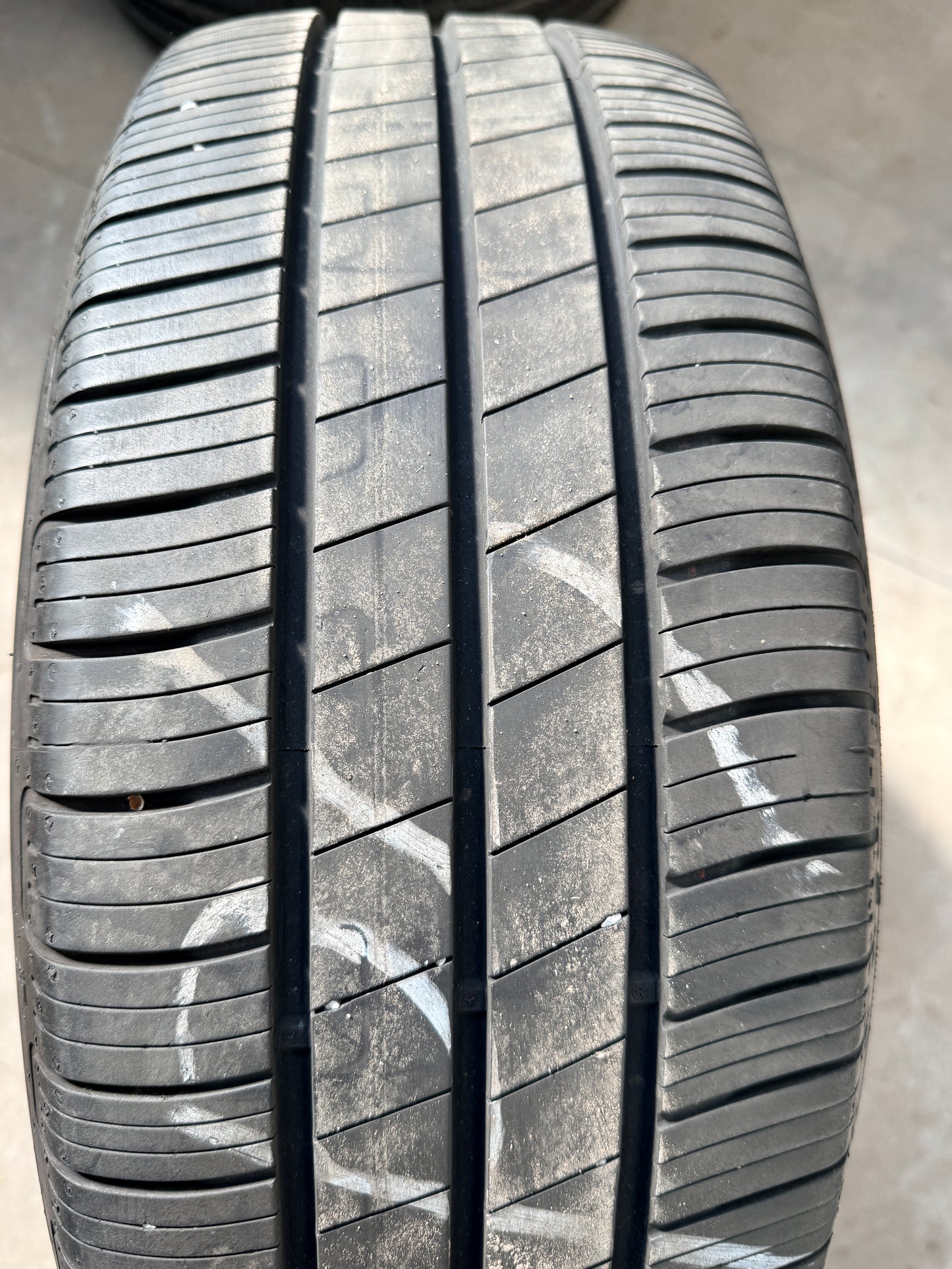 205/55/16 - Estive - Goodyear - DOT 2021 - Usato