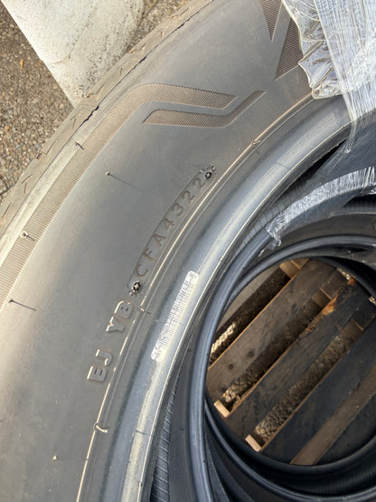 235/50/20 - Estive - Bridgestone - DOT 2020 - Usato