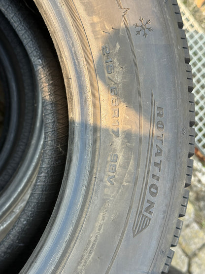 215/65/17 - Invernali - Dunlop - DOT 2022 - Usato