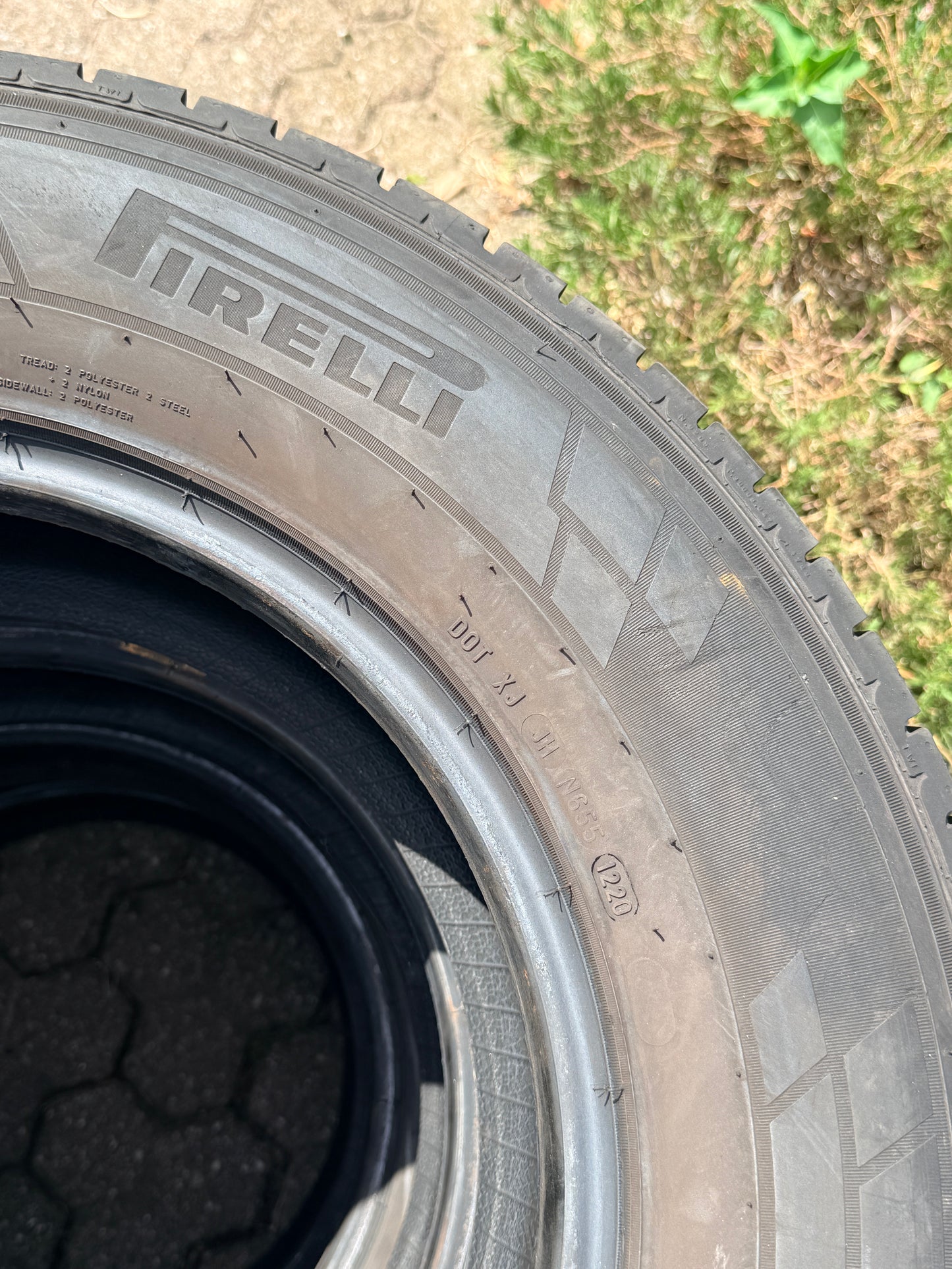235/65/16C - estive - Pirelli - DOT 2020 - Usato