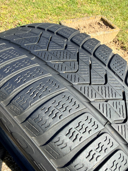 225/45/19 - Invernali - Pirelli - DOT 2019 - Usato