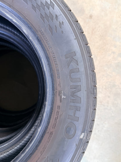 205/60/16 - Estive - Kumho - DOT 2022 - Usato