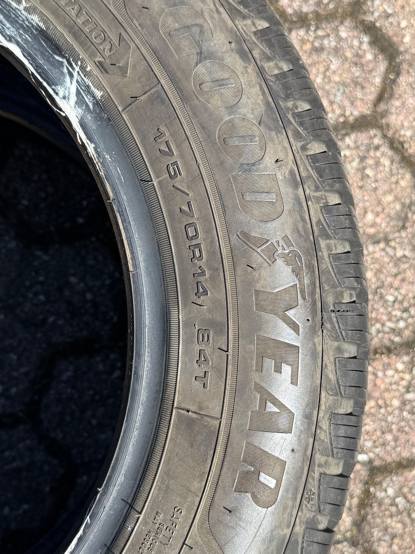 175/70/14 - Invernali - Goodyear - DOT 2019 - Usato