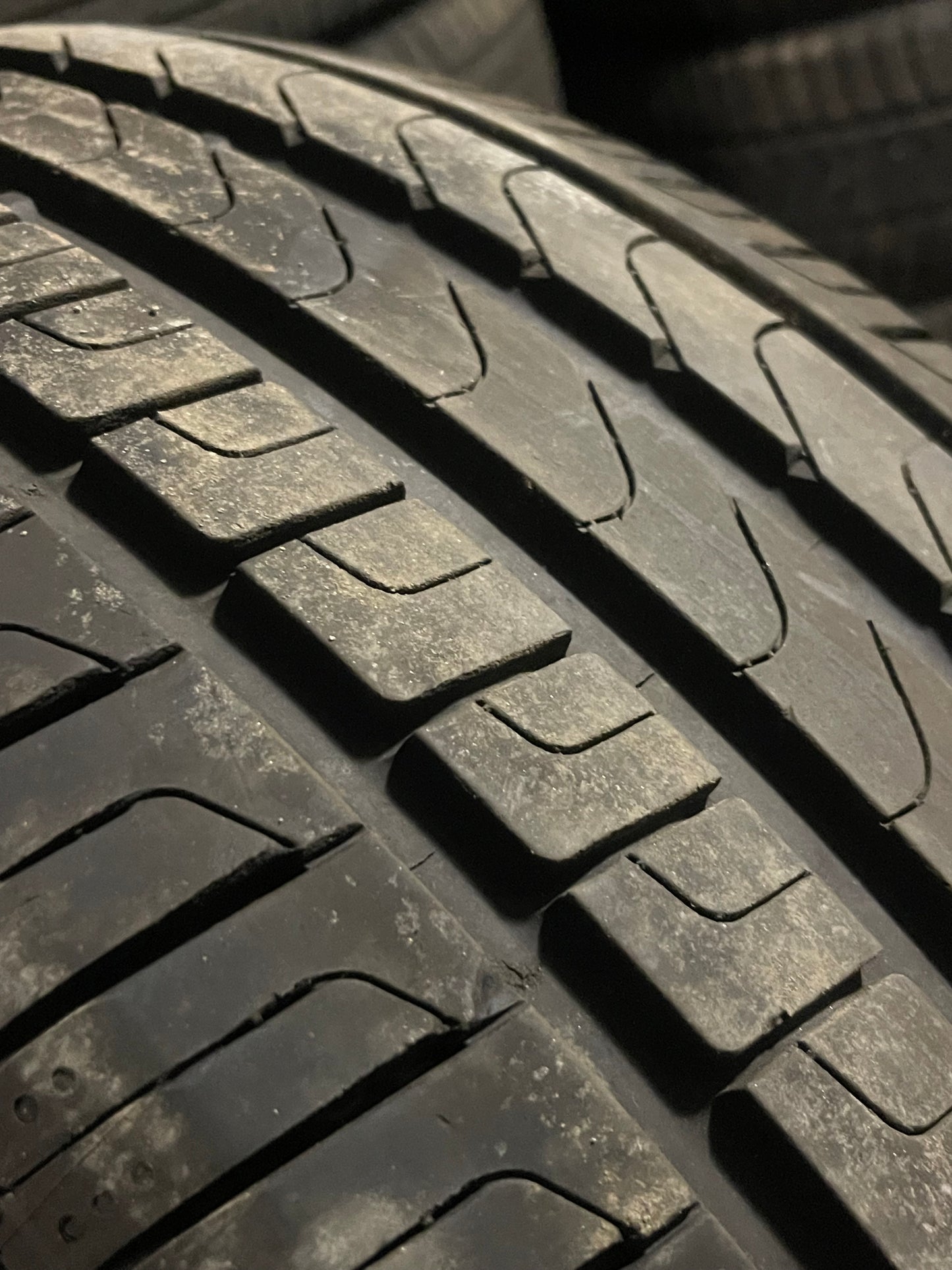 265/60/18 - Estive - Pirelli - DOT 2021 - Usato