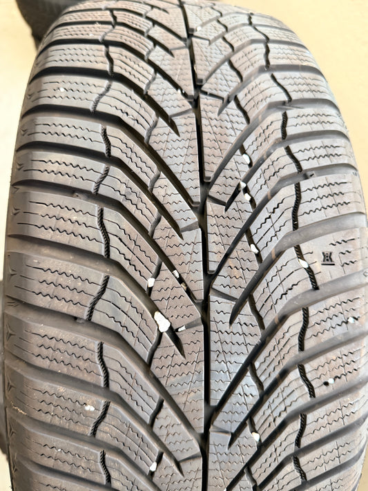 225/55/17 - Invernali - Kumho - DOT 2023 - Usato