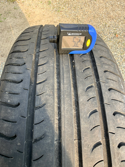 225/55/18- Estive- Hankook - DOT 2021 - Usato